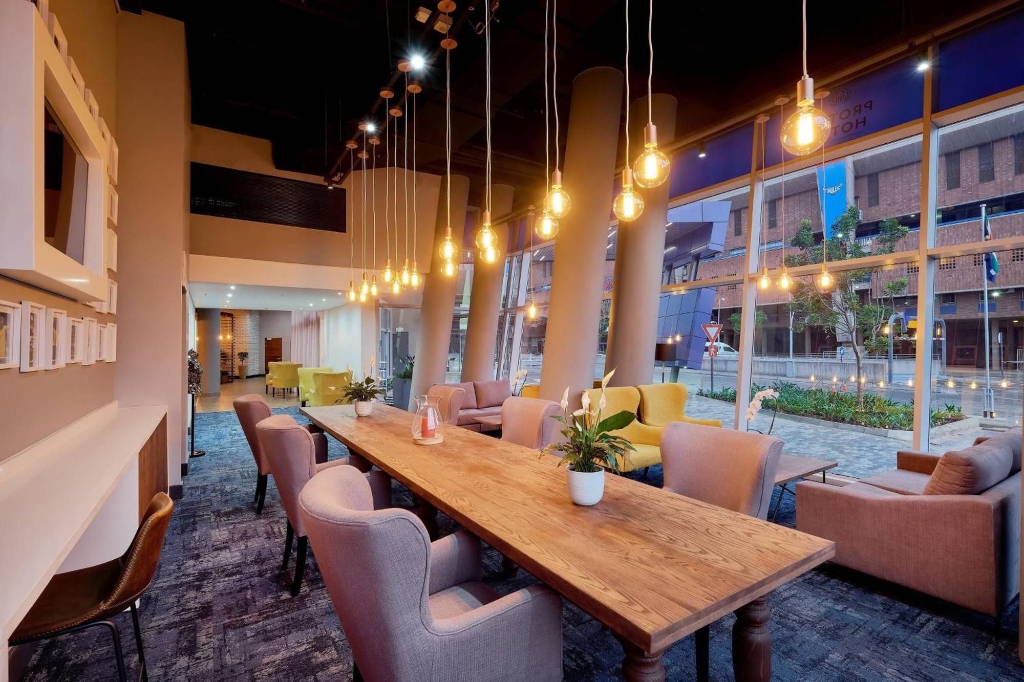 Protea Hotel By Marriott Pretoria Loftus Park Eksteriør billede