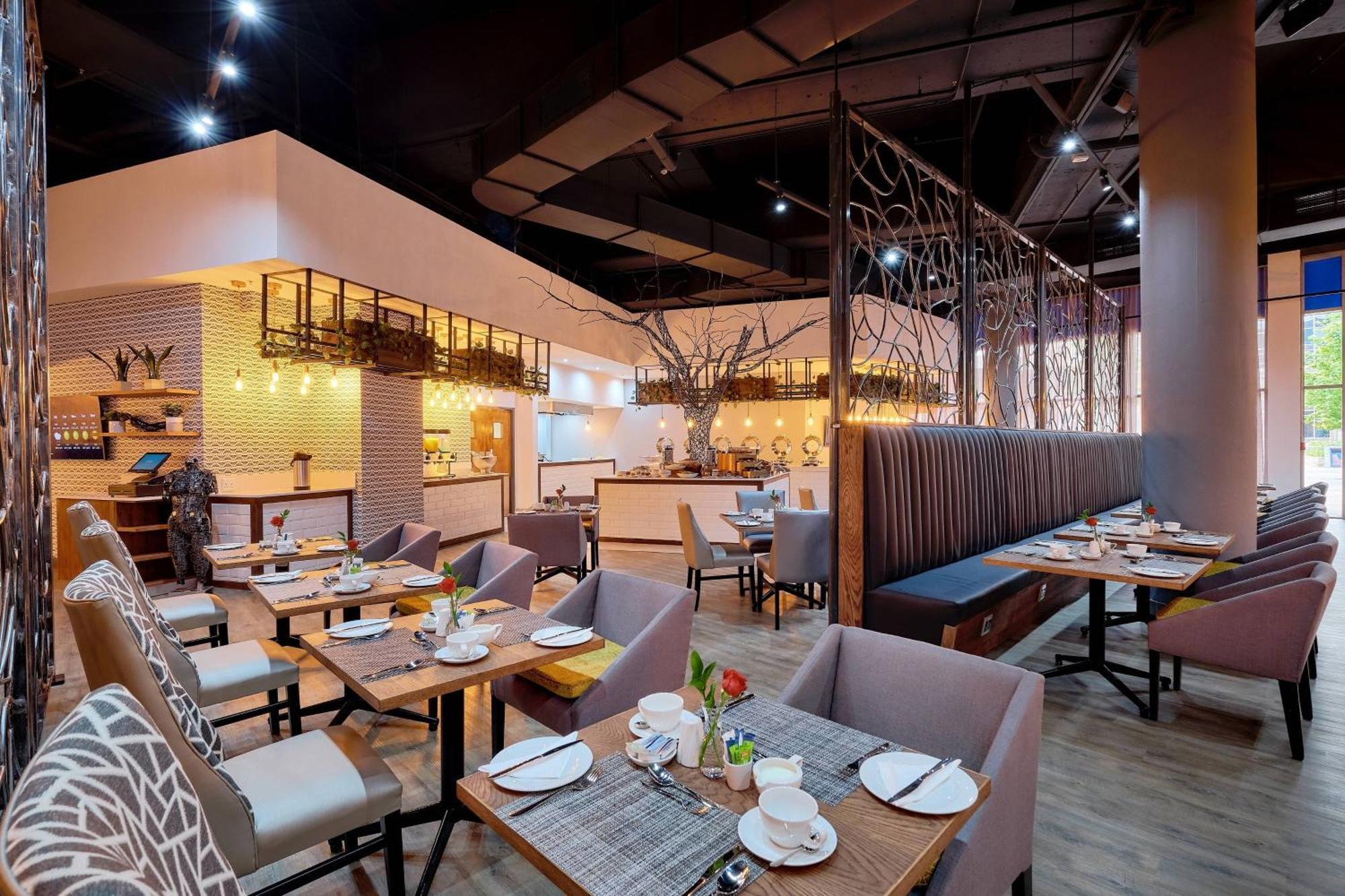 Protea Hotel By Marriott Pretoria Loftus Park Eksteriør billede